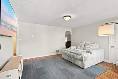 49 Clapp St, Abington, MA 02351 - Photo 5