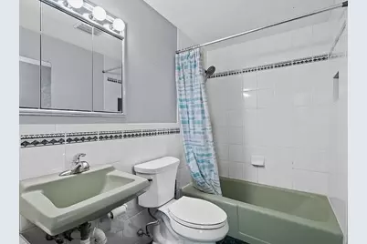 325 Ashland Ave #5, Southbridge, MA 01550 - Photo 13