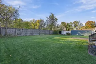 16 Clyde Ave, West Springfield, MA 01089 - Photo 39