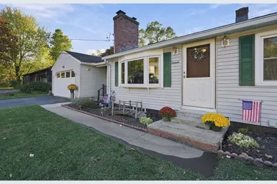 16 Clyde Ave, West Springfield, MA 01089 - Photo 3