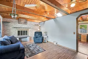 16 Clyde Ave, West Springfield, MA 01089 - Photo 15