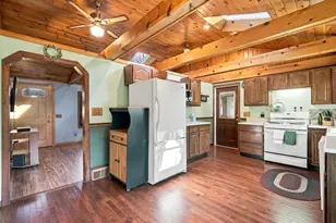 16 Clyde Ave, West Springfield, MA 01089 - Photo 5