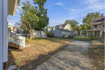 31 Burton Street, Springfield, MA 01108 - Photo 37