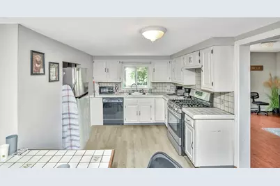 239 Leyden Street, Boston, MA 02128 - Photo 7