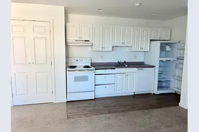 205 Chapin St #A4, Southbridge, MA 01550 - Photo 3