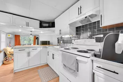 21 Birch St, Clinton, MA 01510 - Photo 9