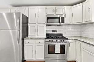 17 Overlook Rd, Weymouth, MA 02189 - Photo 9