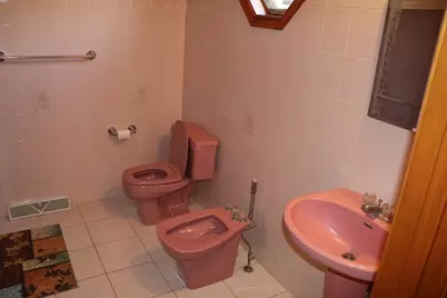 20 Bunker Cir, East Longmeadow, MA 01108 - Photo 5