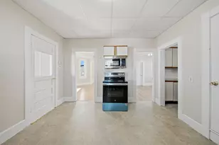 199 Mt Hope St, Lowell, MA 01854 - Photo 11