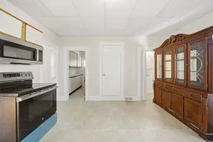 199 Mt Hope St, Lowell, MA 01854 - Photo 9