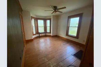 34 Eddy St #L, Ware, MA 01082 - Photo 3