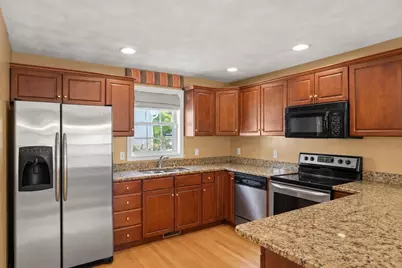 12 Wood Ln, Lawrence, MA 01843 - Photo 9