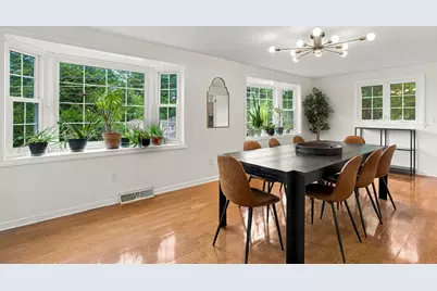 106 Russell St, Peabody, MA 01960 - Photo 5