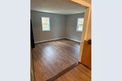 81 Weymouth St, Holbrook, MA 02343 - Photo 7