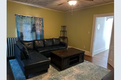 434 Pleasant St, Holyoke, MA 01040 - Photo 13