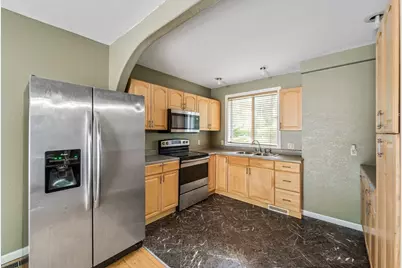59 Prospect St, Chicopee, MA 01013 - Photo 9