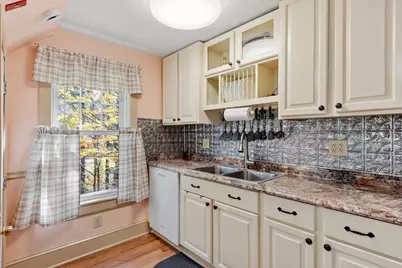 121 Ryan St, Gardner, MA 01440 - Photo 7