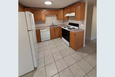 95 Copeland St #3, Quincy, MA 02169 - Photo 3