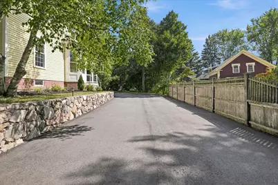 83 Conant St, Danvers, MA 01923 - Photo 33