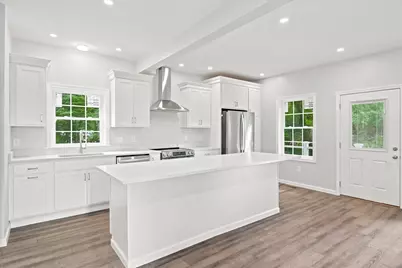 83 Conant St, Danvers, MA 01923 - Photo 5