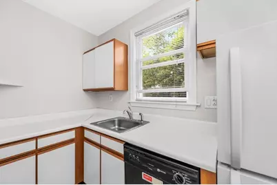 107 Ocean St #1, Lynn, MA 01902 - Photo 9