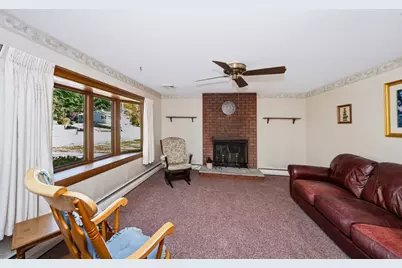 18 Meadow Ln, Lunenburg, MA 01462 - Photo 11