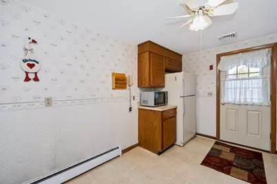 18 Meadow Ln, Lunenburg, MA 01462 - Photo 3