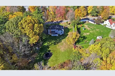 8 Cloverfield Dr, Andover, MA 01810 - Photo 11