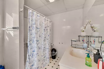 156 Dorchester St, Worcester, MA 01604 - Photo 15