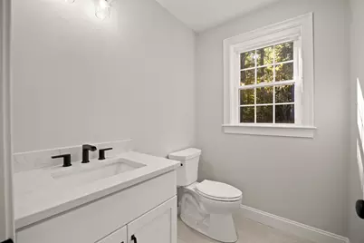 121 Pine St, Bridgewater, MA 02324 - Photo 15