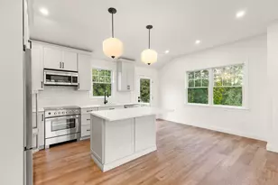 32 Beacon St, Gloucester, MA 01930 - Photo 15