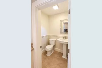 30 Farmcrest Ave, Lexington, MA 02421 - Photo 9