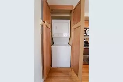 88 Delmont Av #A, Worcester, MA 01604 - Photo 3