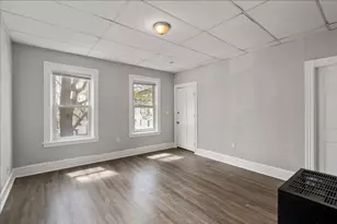 34 Esther St, Worcester, MA 01607 - Photo 3