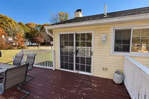2 Empire Cir, Bellingham, MA 02019 - Photo 31