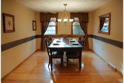 16 Moran, Billerica, MA 01862 - Photo 3