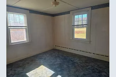 86 Chestnut Hill Rd, Orange, MA 01364 - Photo 11