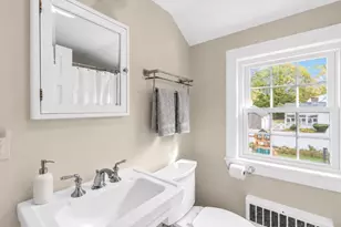 946 Main St, Hingham, MA 02043 - Photo 17