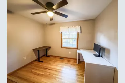 67 Laurel St, Greenfield, MA 01301 - Photo 19