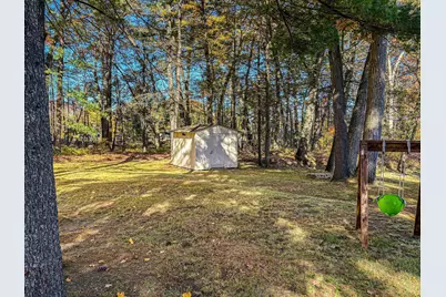 67 Laurel St, Greenfield, MA 01301 - Photo 3