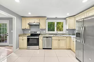 267 Middle St, Weymouth, MA 02189 - Photo 13
