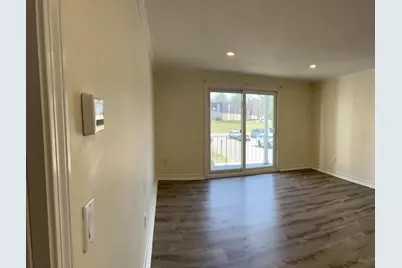 6 Shadowbrook Ln #34, Milford, MA 01757 - Photo 5