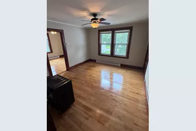 8 Harding St #B, Grafton, MA 01560 - Photo 5
