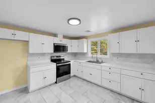 513 Harvard St, East Bridgewater, MA 02333 - Photo 25