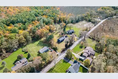 513 Harvard St, East Bridgewater, MA 02333 - Photo 7