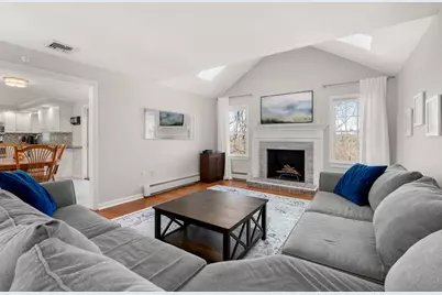 11 Liberty Dr, Northborough, MA 01532 - Photo 9