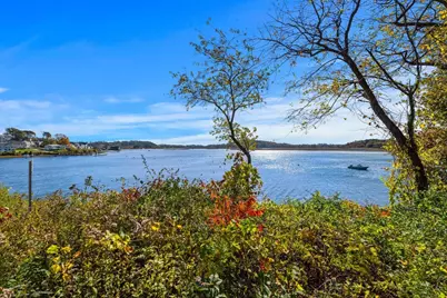 98 Little Neck Rd, Ipswich, MA 01938 - Photo 17