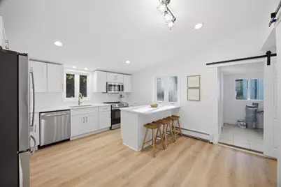 58 Glezen St, Worcester, MA 01604 - Photo 7