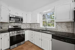 61 Barbara Jean St, Grafton, MA 01519 - Photo 5