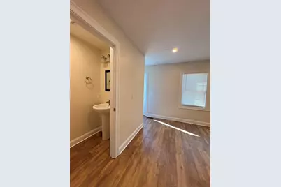 5-11 Irving St #5, Easthampton, MA 01027 - Photo 11